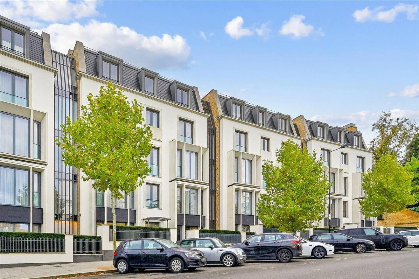 Appartement Duplex Holland Park! Check Photos! *