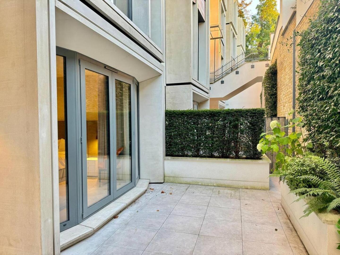 Duplex Holland Park! Check Photos! Londres